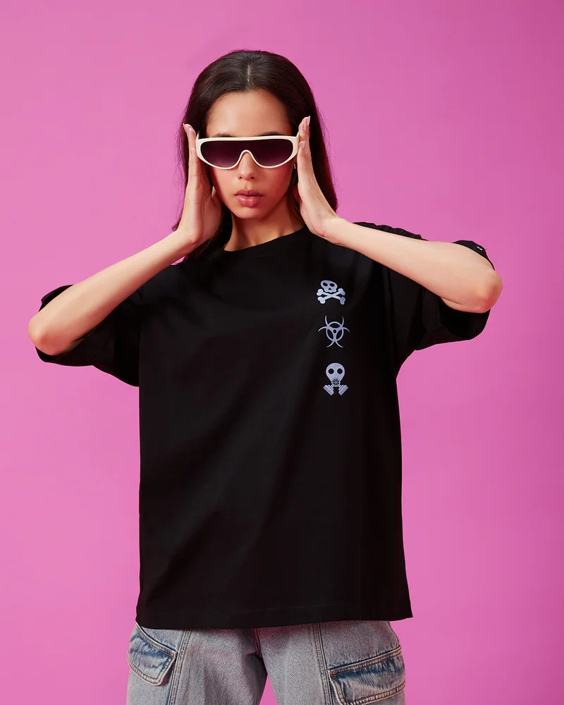 بيواكوف Women's Black Toxic Graphic Printed Oversized T-shirt